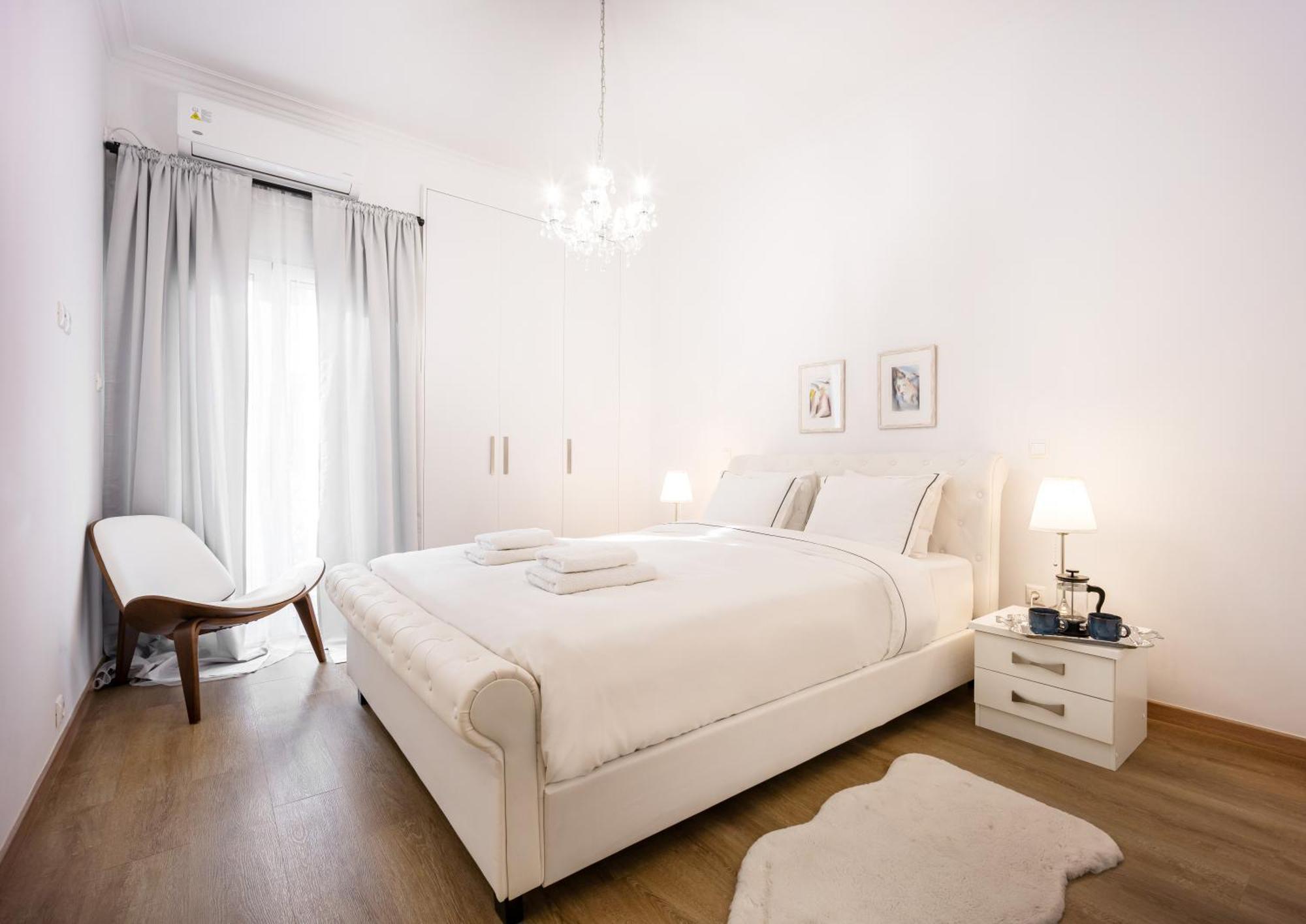 Zen Elegant In The Center Of Apartment