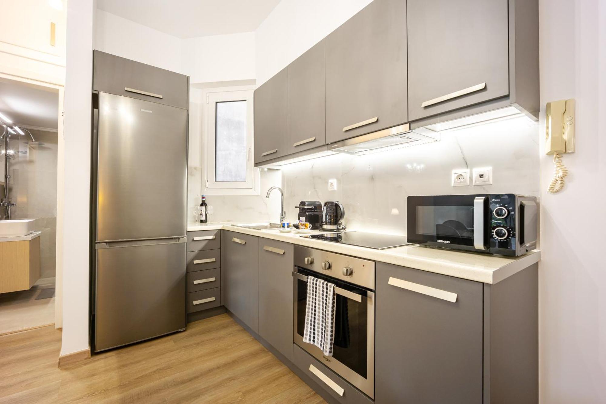 Zen Elegant In The Center Of Apartment Athen